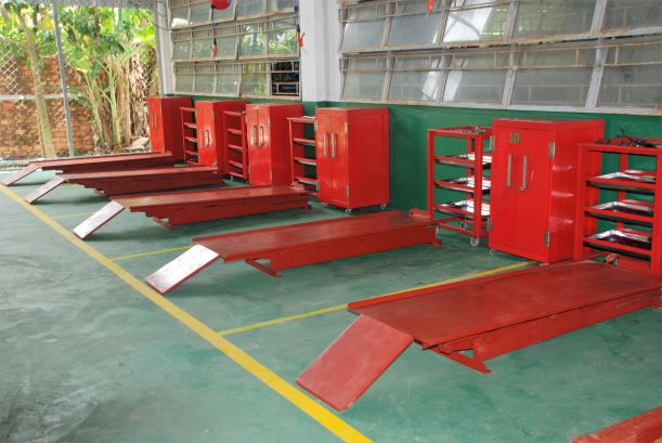 Aide au Vietnam - Atelier mécanique de Dong Thuan - équipement
